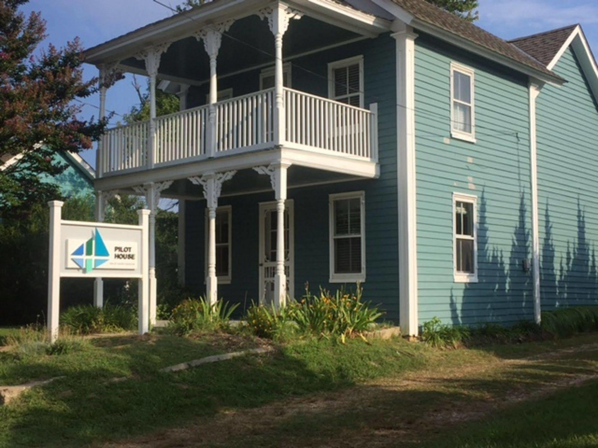 Inn At Haven Harbour Rock Hall Exterior photo